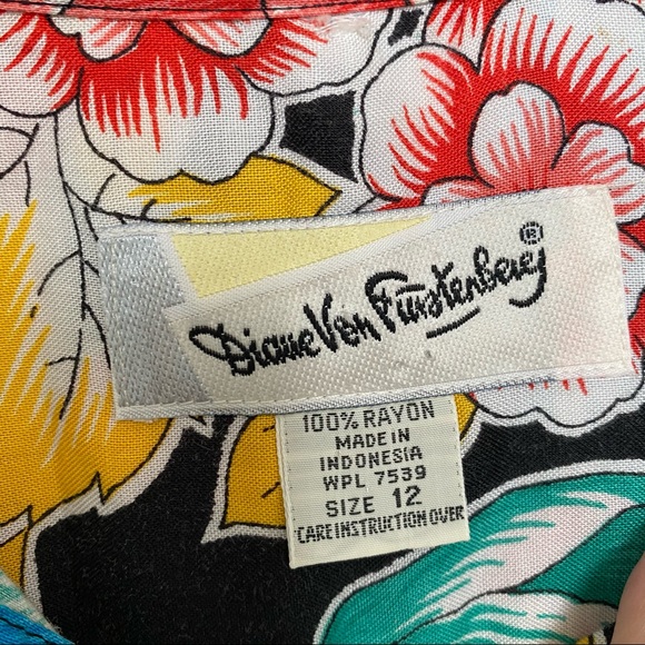 Diane Von Furstenberg | Vintage Floral jumpsuit - Picture 7 of 10